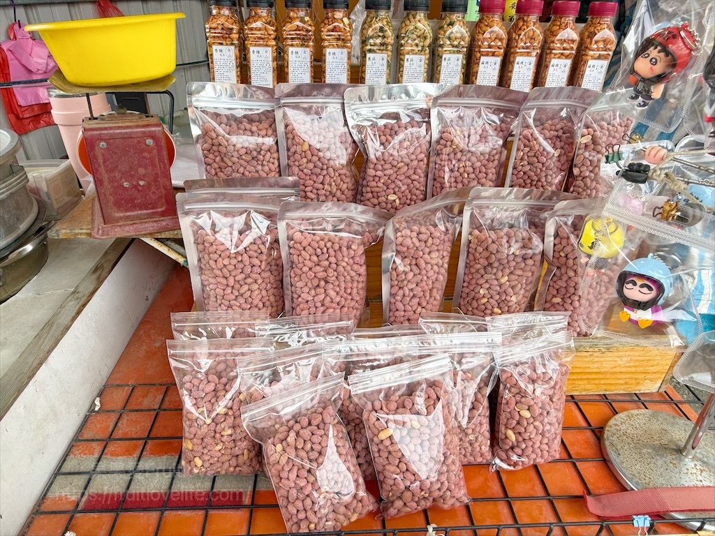 阿娟姐油飯肉粽|苗栗通宵肉粽,來白沙屯拱天宮拜拜,就來一顆燒燙燙的油飯肉粽 @果果愛Fruitlove 阿娟姐油飯肉粽|苗栗通宵肉粽,來白沙屯拱天宮拜拜,就來一顆燒燙燙的油飯肉粽 @果果愛Fruitlove