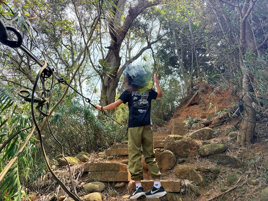 墨硯山步道|苗栗頭屋景點,城市山巒美景盡收眼底,30分鐘內輕鬆攻頂,親子、寵物友善 @果果愛Fruitlove 墨硯山步道|苗栗頭屋景點,城市山巒美景盡收眼底,30分鐘內輕鬆攻頂,親子、寵物友善 @果果愛Fruitlove