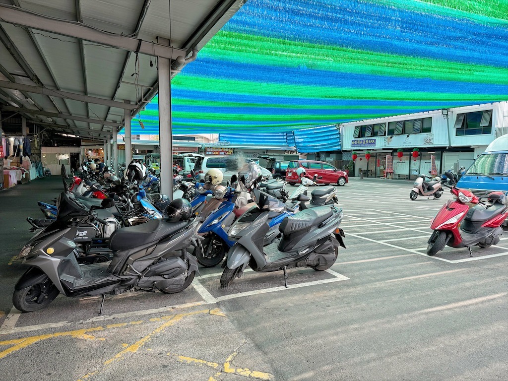 逸香閣|新光黃昏市場超人氣鵝肉、烤鴨、叉燒，每日新鮮現做，獨家特製醬料搭配更美味，還有免費鵝湯 @果果愛Fruitlove