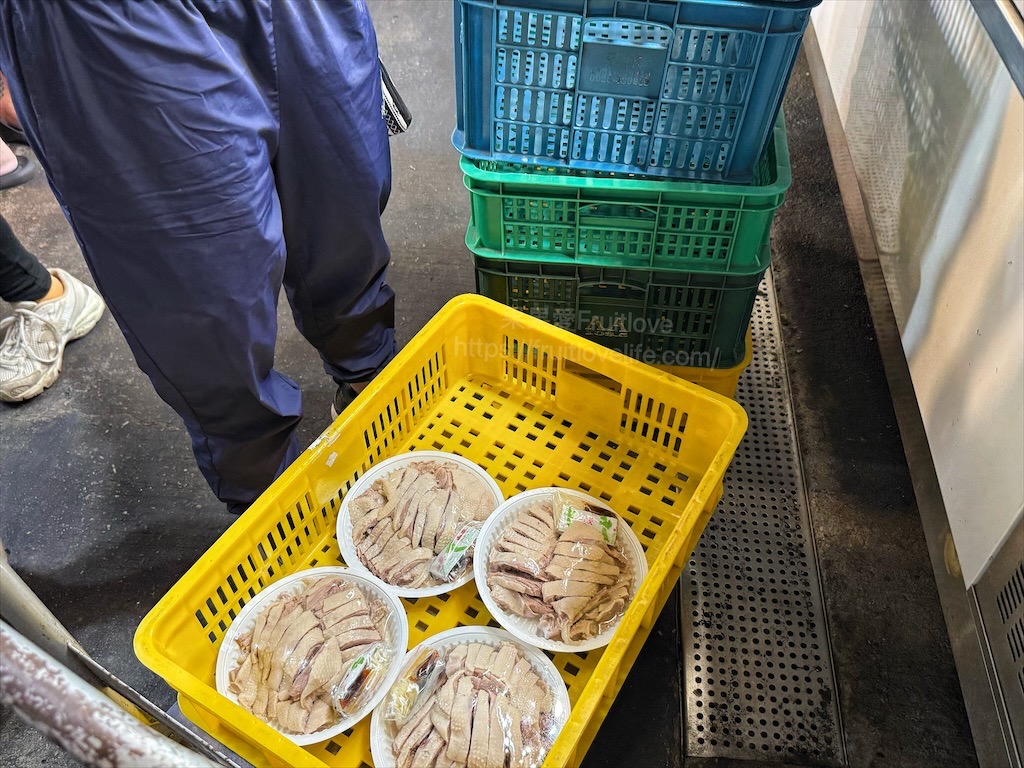 逸香閣|新光黃昏市場超人氣鵝肉、烤鴨、叉燒，每日新鮮現做，獨家特製醬料搭配更美味，還有免費鵝湯 @果果愛Fruitlove