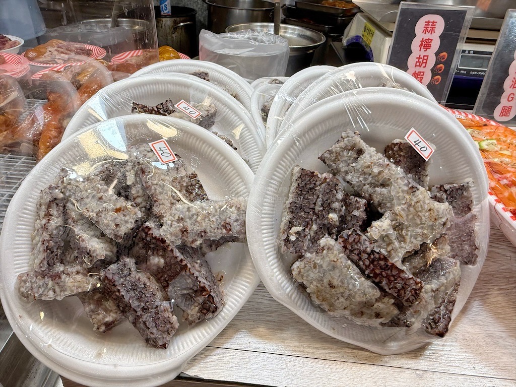 逸香閣|新光黃昏市場超人氣鵝肉、烤鴨、叉燒，每日新鮮現做，獨家特製醬料搭配更美味，還有免費鵝湯 @果果愛Fruitlove