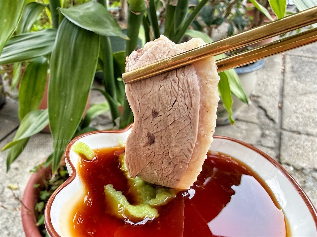 逸香閣|新光黃昏市場超人氣鵝肉、烤鴨、叉燒，每日新鮮現做，獨家特製醬料搭配更美味，還有免費鵝湯 @果果愛Fruitlove
