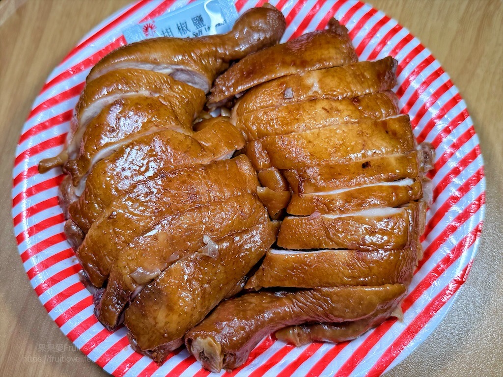 逸香閣|新光黃昏市場超人氣鵝肉、烤鴨、叉燒，每日新鮮現做，獨家特製醬料搭配更美味，還有免費鵝湯 @果果愛Fruitlove
