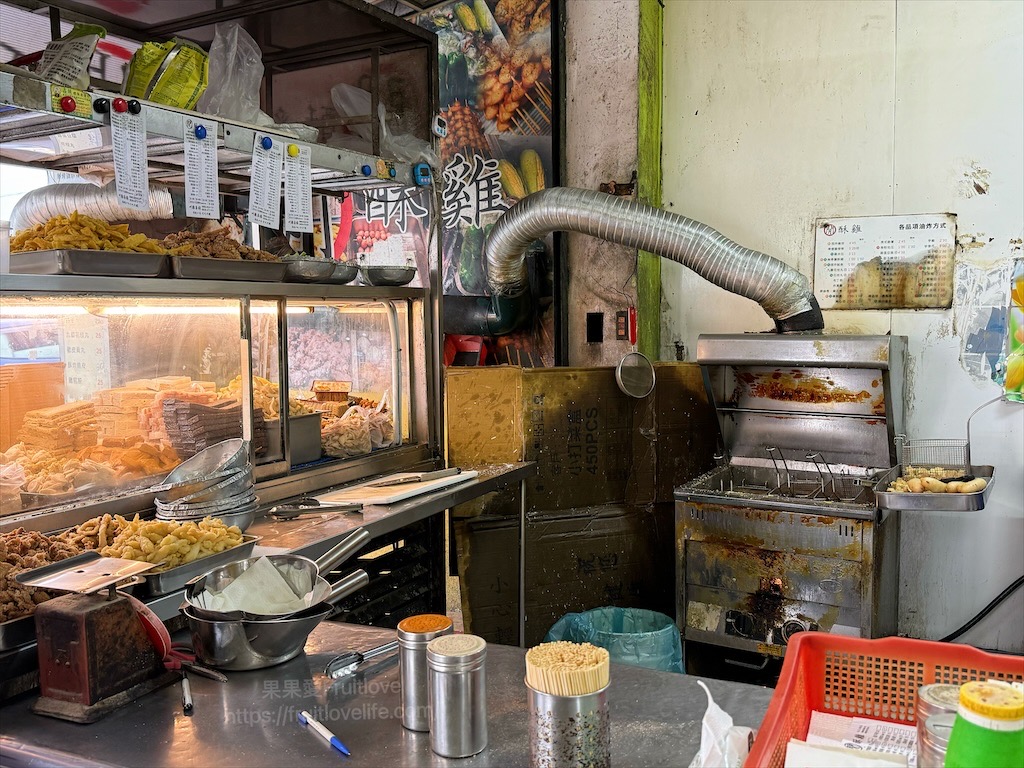 閒酥雞|雲林斗六鹹酥雞，炸物選項豐富，蒜片九層塔增添香氣，下午點心、宵夜推薦 @果果愛Fruitlove