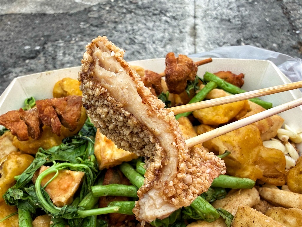 閒酥雞|雲林斗六鹹酥雞，炸物選項豐富，蒜片九層塔增添香氣，下午點心、宵夜推薦 @果果愛Fruitlove