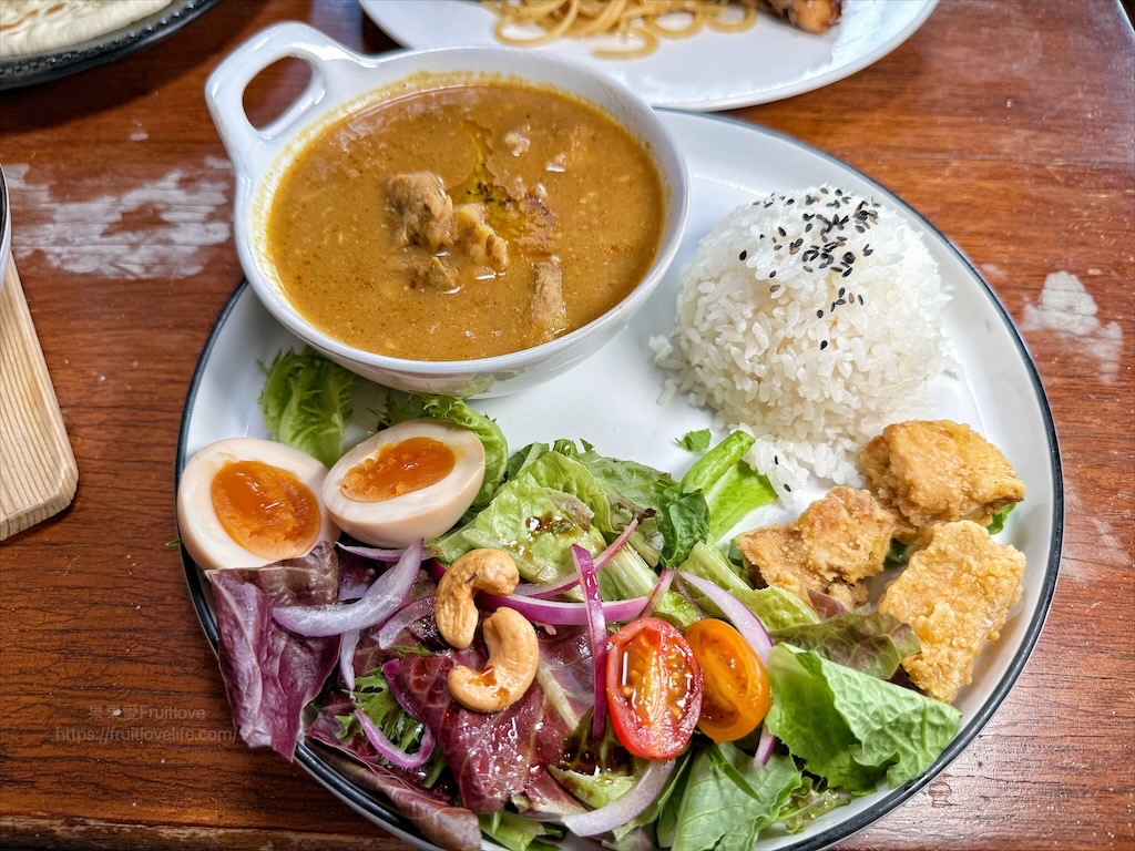 熊轉家餐酒館|台中霧峰餐酒館,很chill的深夜食堂,無水咖喱、義大利麵、點心、豐富餐酒、寵物友善,聚餐小酌首選 @果果愛Fruitlove 熊轉家餐酒館|台中霧峰餐酒館,很chill的深夜食堂,無水咖喱、義大利麵、點心、豐富餐酒、寵物友善,聚餐小酌首選 @果果愛Fruitlove