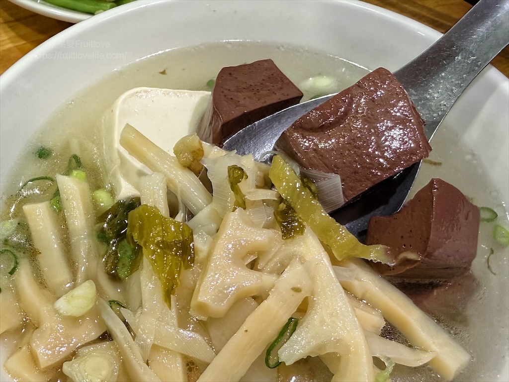 阿成小吃|南投國姓超人氣的美食小吃店，在地人推薦的古早味滷味與小吃，排隊也甘願 @果果愛Fruitlove