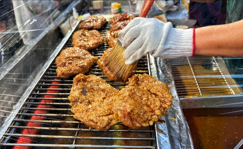 彰化精誠夜市有許多排隊美食小吃，跟我們一起來看看有那些排隊美食吧! @果果愛Fruitlove