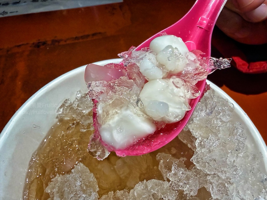 彰化精誠夜市有許多排隊美食小吃，跟我們一起來看看有那些排隊美食吧! @果果愛Fruitlove