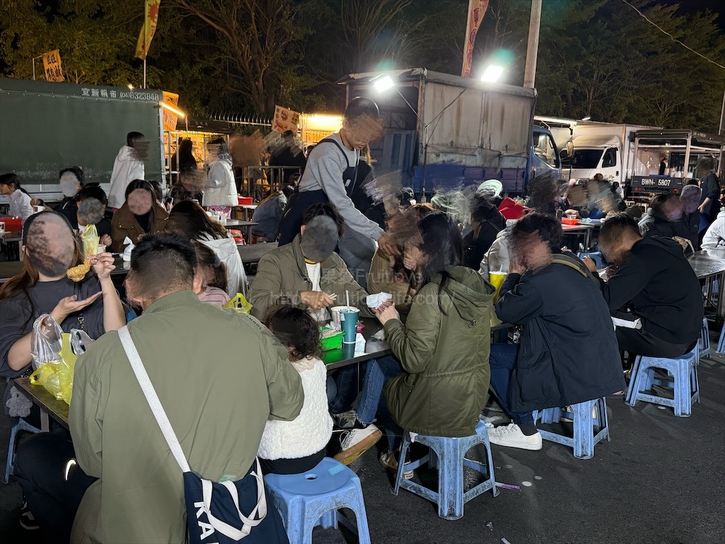 彰化精誠夜市有許多排隊美食小吃，跟我們一起來看看有那些排隊美食吧! @果果愛Fruitlove