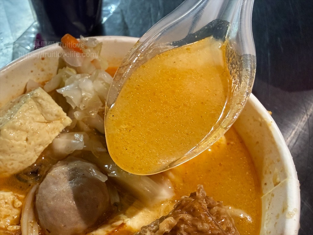 彰化精誠夜市有許多排隊美食小吃，跟我們一起來看看有那些排隊美食吧! @果果愛Fruitlove