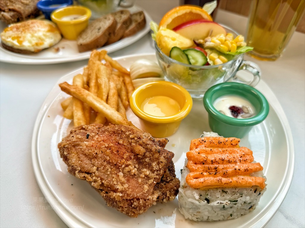 6吋盤早午餐后里店|台中后里早午餐推薦，人氣豐富拼盤、美味鍋燒、咖哩飯，近麗寶樂園美食 @果果愛Fruitlove