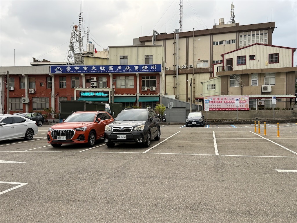 大肚夜市|台中大肚週日限定夜市，除了必嚐碳烤雞排、金沙臭豆腐，還有那些美食小吃呢? @果果愛Fruitlove