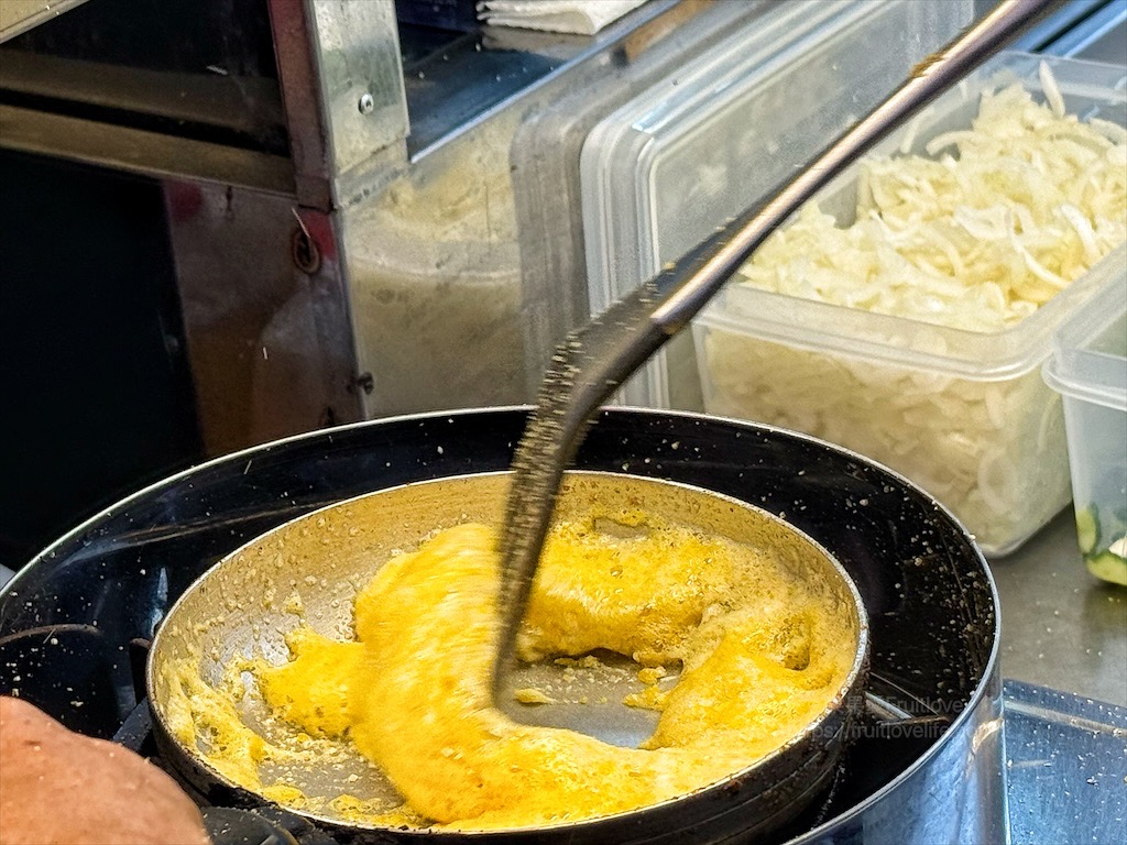 大肚夜市|台中大肚週日限定夜市，除了必嚐碳烤雞排、金沙臭豆腐，還有那些美食小吃呢? @果果愛Fruitlove