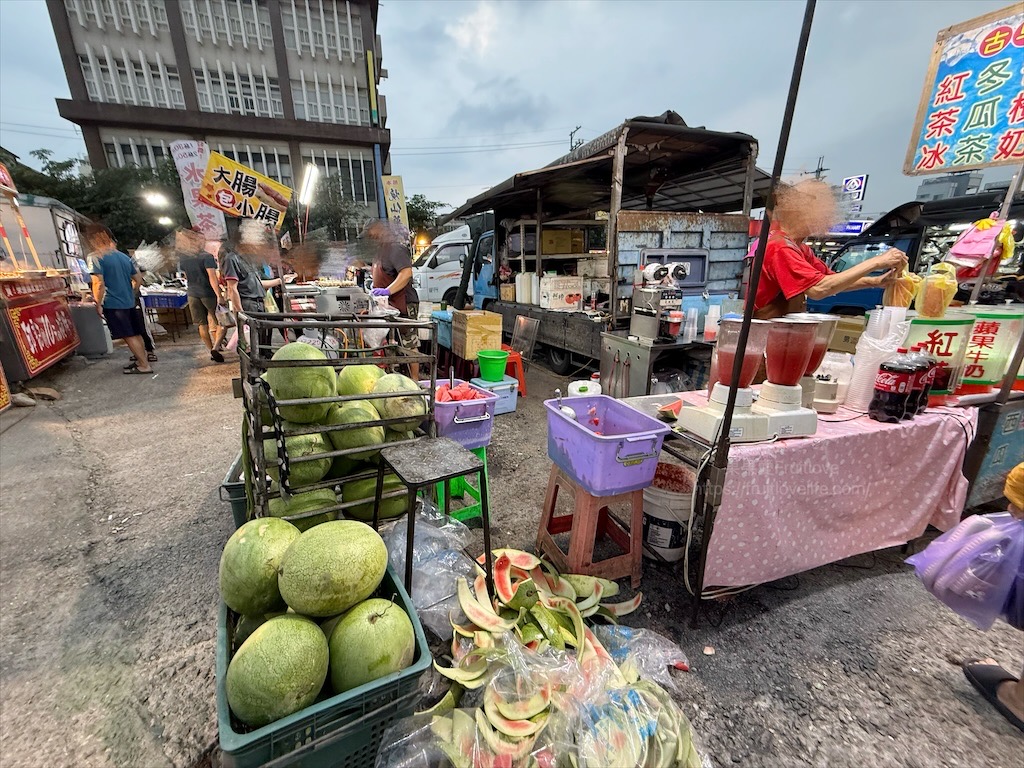 大肚夜市|台中大肚週日限定夜市，除了必嚐碳烤雞排、金沙臭豆腐，還有那些美食小吃呢? @果果愛Fruitlove
