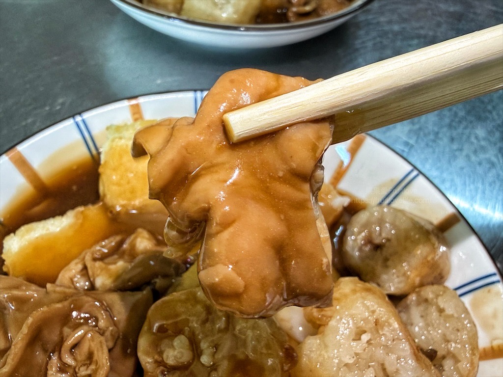 北港新市仔口阿財老擔煎盤粿|雲林北港早午餐，外酥內軟、米香十足的煎盤粿+入味Q軟的滷腸，是最棒的推薦 @果果愛Fruitlove