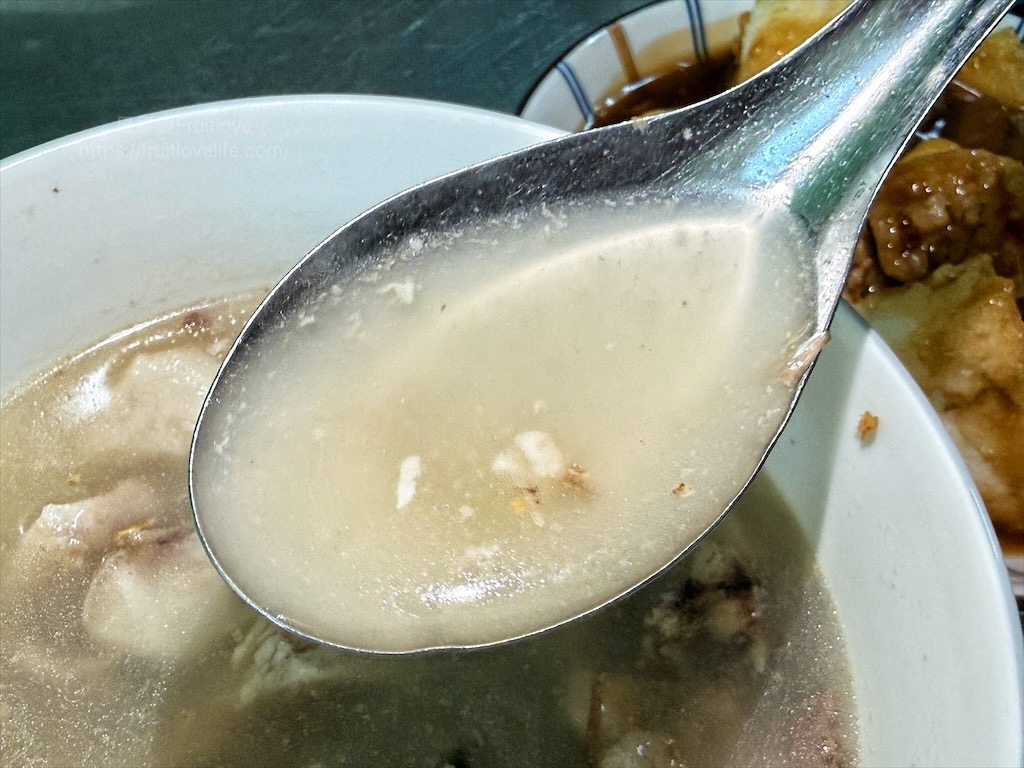 北港新市仔口阿財老擔煎盤粿|雲林北港早午餐，外酥內軟、米香十足的煎盤粿+入味Q軟的滷腸，是最棒的推薦 @果果愛Fruitlove