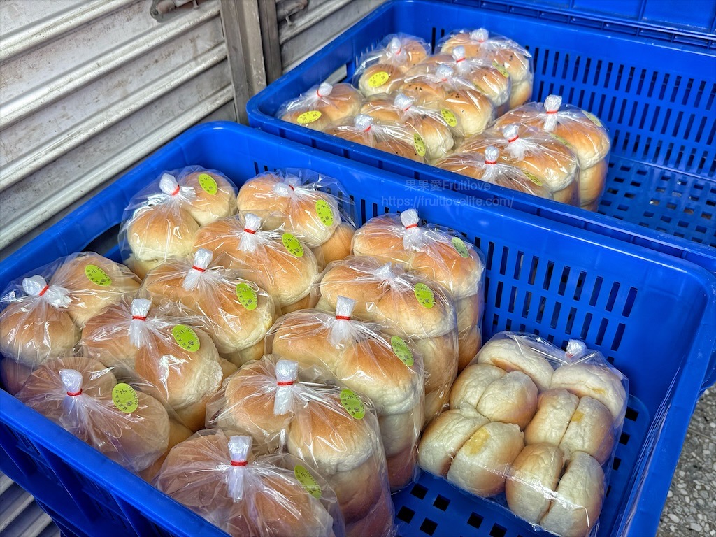 福星食品行|台中南區小餐包專賣店，牛排館小餐包一顆不到十元，五種口味任你選 @果果愛Fruitlove