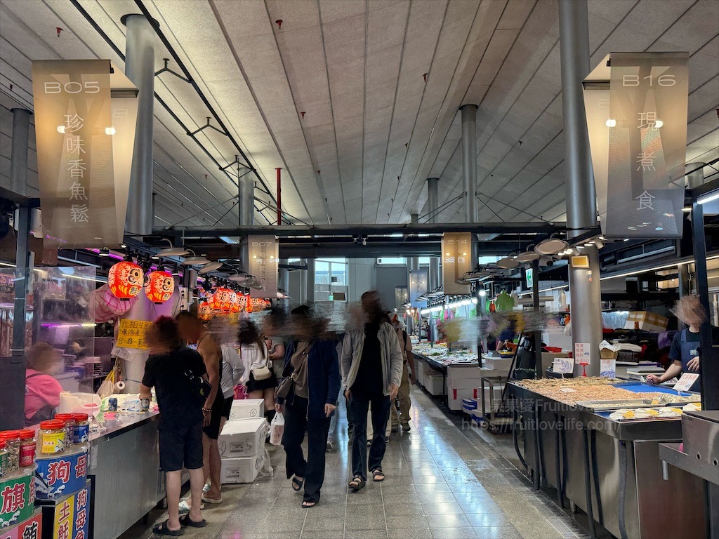 新竹南寮漁港一日遊，親子、美食、野餐、放風箏這裡都有，品嚐竹風漁市海鮮與海岸療癒美景 @果果愛Fruitlove