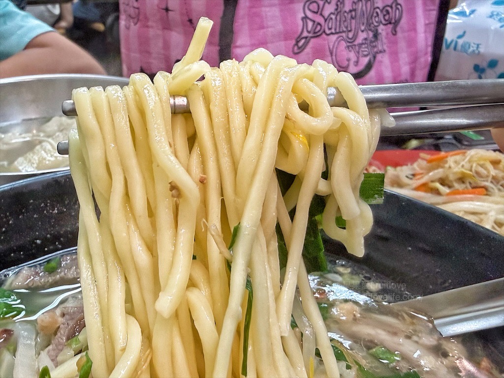 邵媽媽小吃店|新竹竹北高CP值早午餐推薦，魚羹、骨仔肉麵、炒米粉平價美味市場美食！ @果果愛Fruitlove