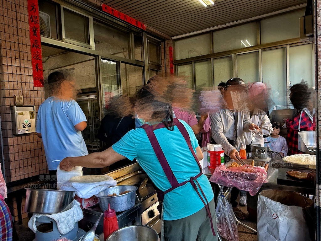 鹿港早餐店|彰化鹿港必吃傳統早餐，在地人推薦排隊名店 (燒餅夾蛋、蔥油餅、古早味飲品) @果果愛Fruitlove