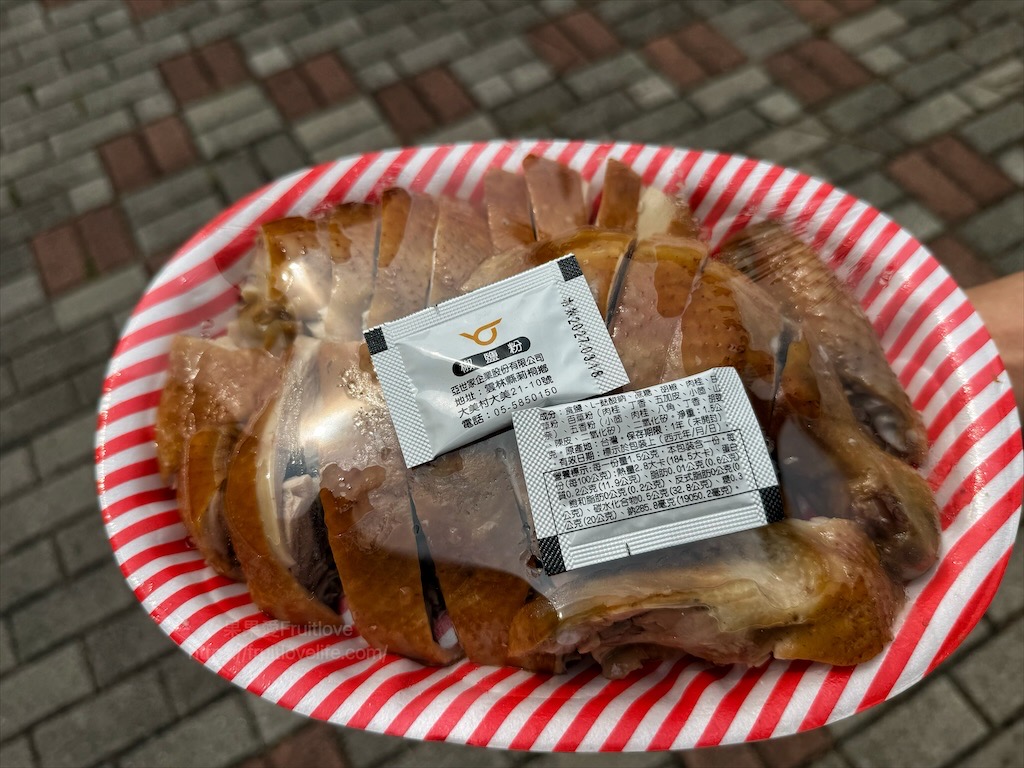強強滾甘蔗雞烤鴨|南投市場美食，無意間發現的烤雞店，Q軟嫩滑的外皮、鮮嫩的肉質，單吃就好好吃唷! @果果愛Fruitlove
