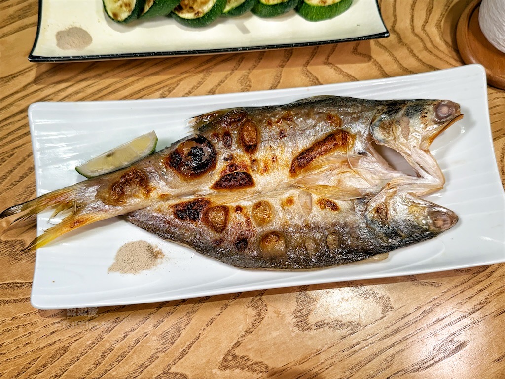 日漉料理屋 | 台中大里日式料理，丼飯、生魚片、握壽司必點外，山藥細麵、一夜干、日式蒸蛋都很推薦 @果果愛Fruitlove