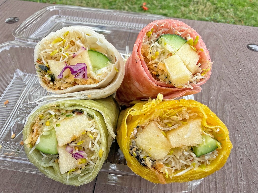 台中第三市場裡的三明治早餐專賣店，有好吃的新鮮水果三明治外，還有銅鑼燒、客製化捲餅 @果果愛Fruitlove