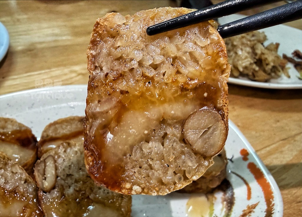 林家傳統美食 | 台中北屯古早味小吃，手工蘿蔔糕、糯米炸、油飯通通來一份，近松竹寺的溫馨古早味，還有可愛鸚鵡等你來！ @果果愛Fruitlove