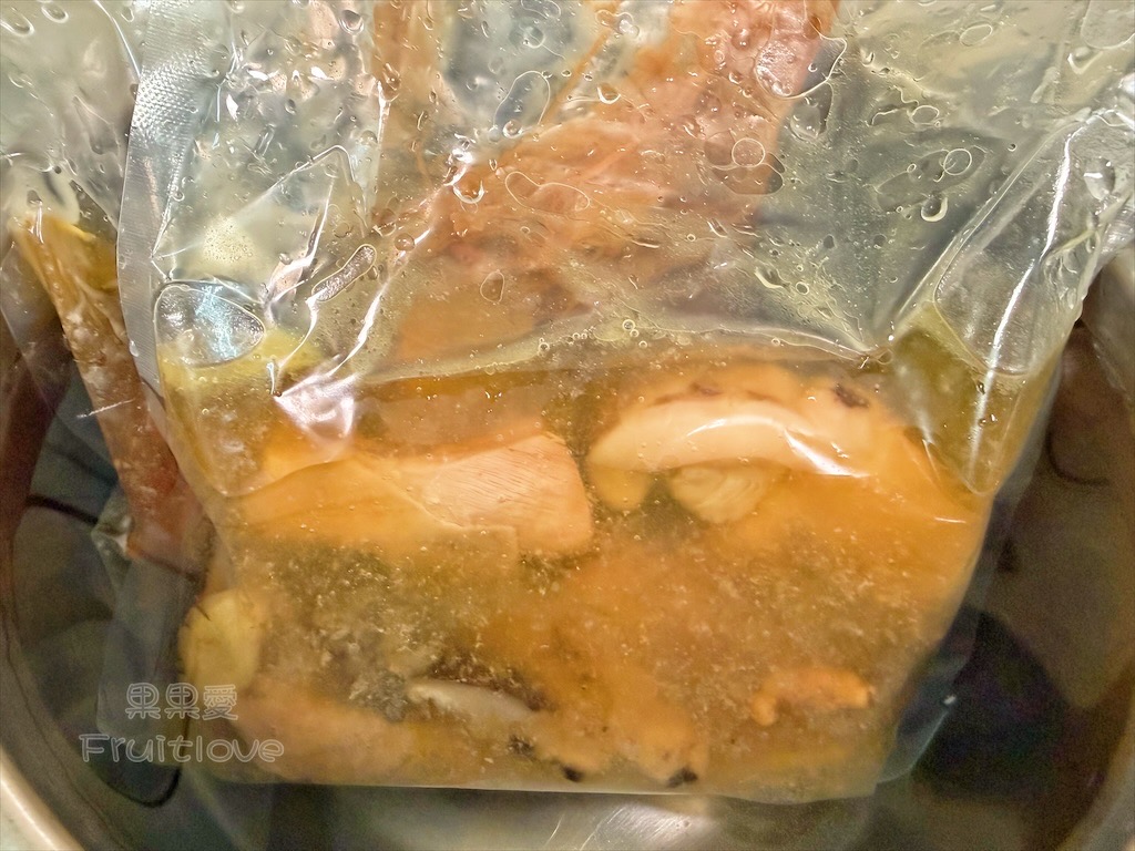 南投鹿谷｜菇神：個人獨享湯品，天白花菇土雞湯、黃金蟲草百菇湯，加熱即食超方便！ @果果愛Fruitlove