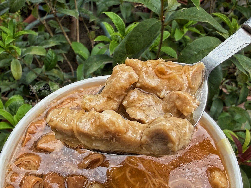 台中大里｜古早味麵線：內新市場旁的鮮蚵仔滷肉飯，大里小吃推薦 @果果愛Fruitlove