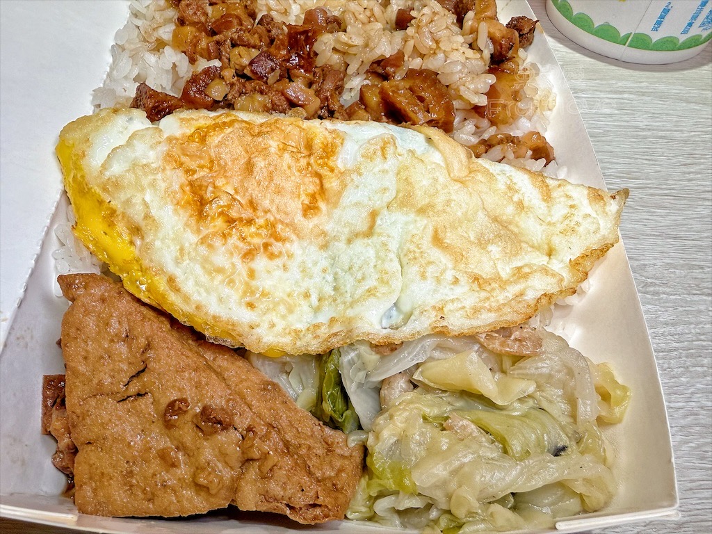 台中大里|州冰棍全安堂:自製三款剉冰糖水,還有懷舊冰袋、飲料、冰棒與古早味滷肉飯 @果果愛Fruitlove 台中大里|州冰棍全安堂:自製三款剉冰糖水,還有懷舊冰袋、飲料、冰棒與古早味滷肉飯 @果果愛Fruitlove