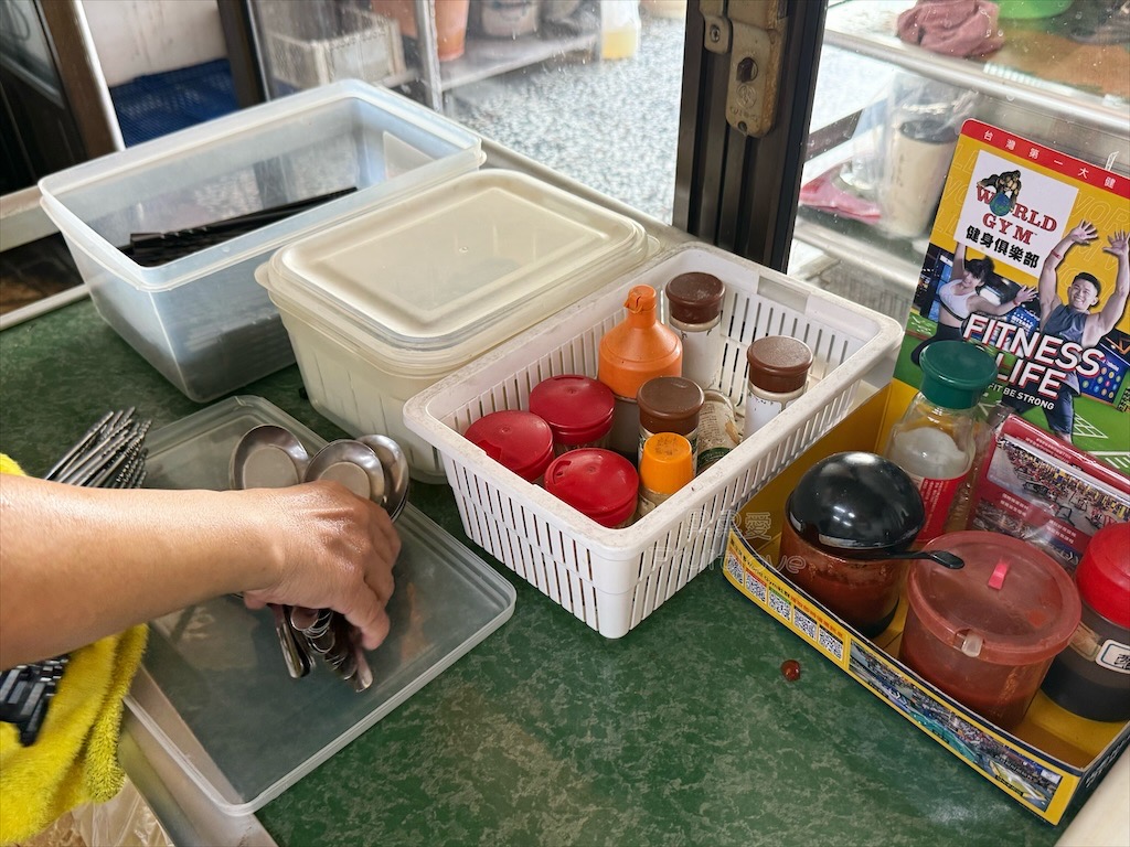 雲林虎尾鵝肉｜鵝肉朗：三十年老店的在地好滋味，必嚐鵝肉飯、鵝肉麵與鵝肉切盤 @果果愛Fruitlove