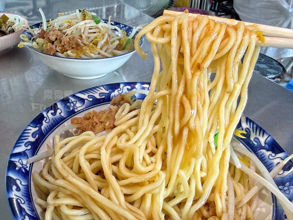 雲林虎尾早午餐｜安溪里麵攤：40年鄉間古早味，滷肉飯、乾麵與羹麵是許多人推薦的 @果果愛Fruitlove