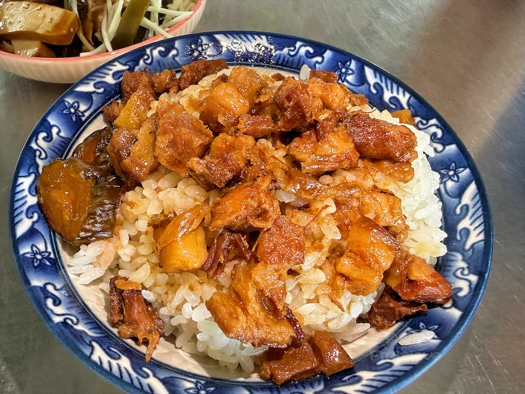 雲林虎尾早午餐｜安溪里麵攤：40年鄉間古早味，滷肉飯、乾麵與羹麵是許多人推薦的 @果果愛Fruitlove