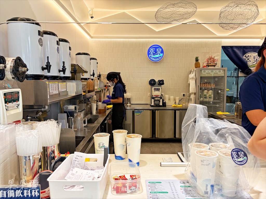 台中大里手搖飲｜萃泉茶飲：手搖飲茶香回甘，不苦澀，自家製作配料，推薦給愛喝茶的你！ @果果愛Fruitlove