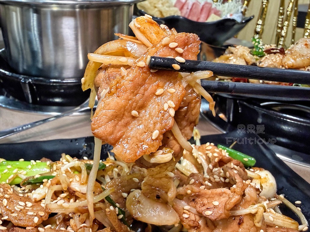 雲林虎尾火鍋｜炒鍋堂：一炒一鍋雙重美味，單人也能品嚐鴛鴦鍋，冰淇淋、飲料、白飯吃到飽 @果果愛Fruitlove