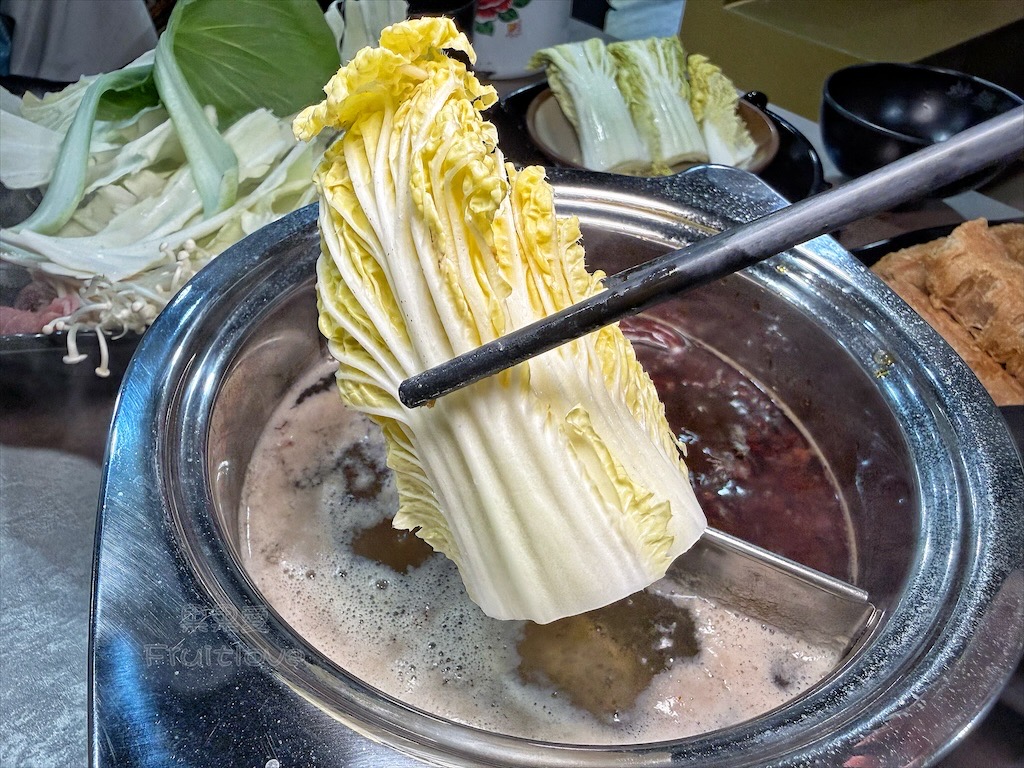 雲林虎尾火鍋｜炒鍋堂：一炒一鍋雙重美味，單人也能品嚐鴛鴦鍋，冰淇淋、飲料、白飯吃到飽 @果果愛Fruitlove