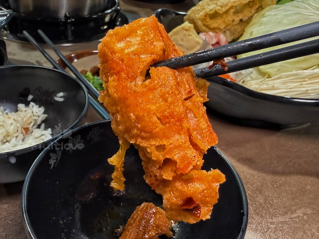 雲林虎尾火鍋｜炒鍋堂：一炒一鍋雙重美味，單人也能品嚐鴛鴦鍋，冰淇淋、飲料、白飯吃到飽 @果果愛Fruitlove