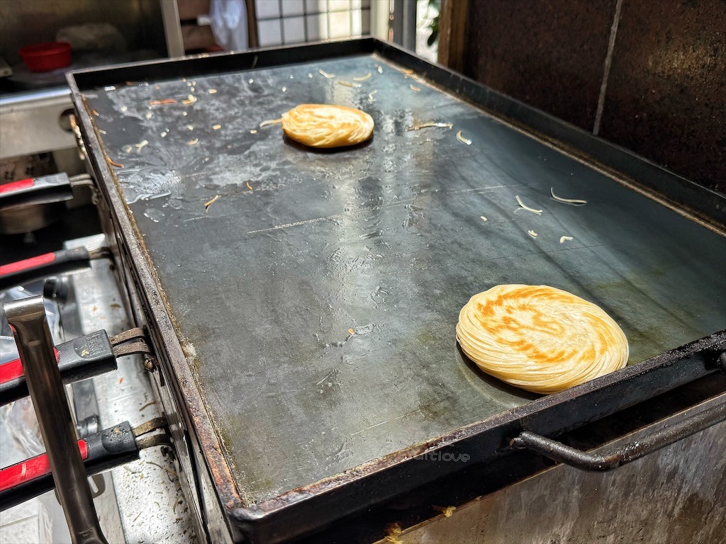 台中西屯|小巧陝西涼皮肉夾饃:涼皮獨特醬香和滑溜Q軟,水湳市場旁的陝西小吃 @果果愛Fruitlove 台中西屯|小巧陝西涼皮肉夾饃:涼皮獨特醬香和滑溜Q軟,水湳市場旁的陝西小吃 @果果愛Fruitlove