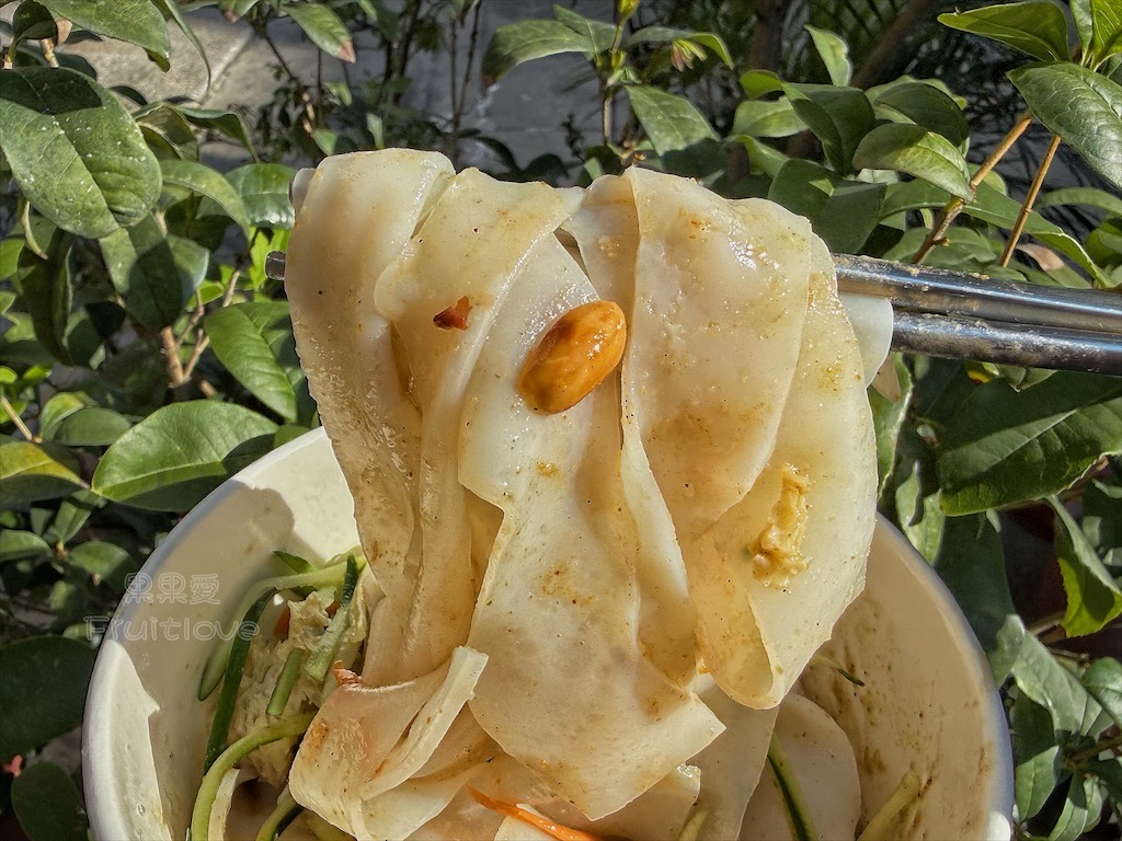 台中西屯|小巧陝西涼皮肉夾饃:涼皮獨特醬香和滑溜Q軟,水湳市場旁的陝西小吃 @果果愛Fruitlove 台中西屯|小巧陝西涼皮肉夾饃:涼皮獨特醬香和滑溜Q軟,水湳市場旁的陝西小吃 @果果愛Fruitlove