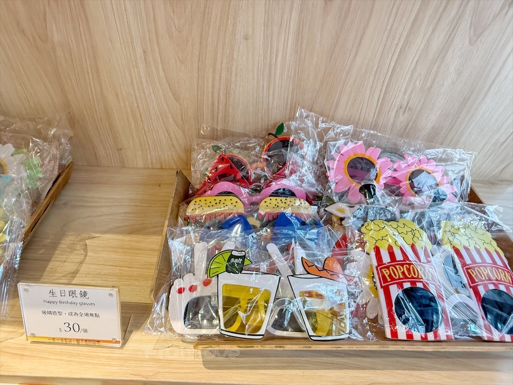 台中沙鹿甜點蛋糕｜練勤堂：招牌裸蛋糕，特色太陽餅和創新檸檬蛋糕伴手禮禮盒，還有多款寶盒蛋糕、手工餅乾 @果果愛Fruitlove