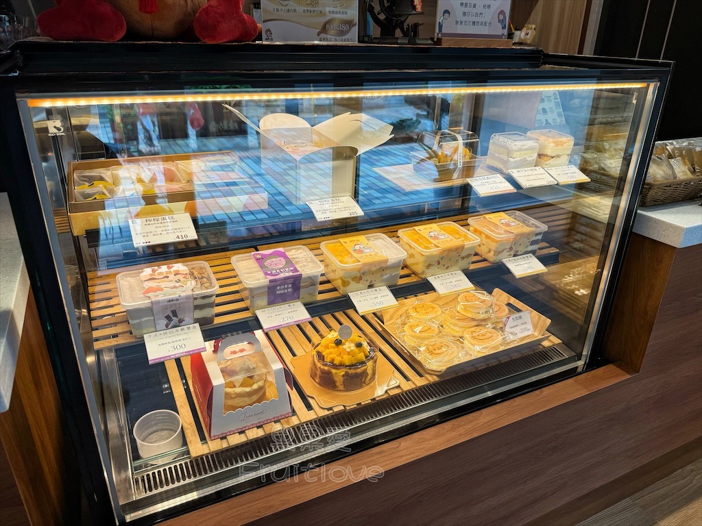 台中沙鹿甜點蛋糕|練勤堂:招牌裸蛋糕,特色太陽餅和創新檸檬蛋糕伴手禮禮盒,還有多款寶盒蛋糕、手工餅乾 @果果愛Fruitlove 台中沙鹿甜點蛋糕|練勤堂:招牌裸蛋糕,特色太陽餅和創新檸檬蛋糕伴手禮禮盒,還有多款寶盒蛋糕、手工餅乾 @果果愛Fruitlove