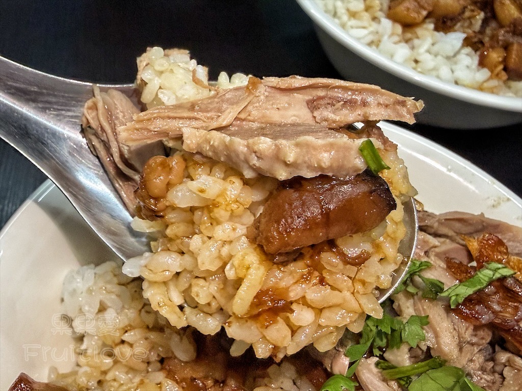 台中南區|YaLo鴨囉:第三市場銷魂鴨燥飯!鴨肉飯、鴨肉盤必吃推薦,在地人也愛的小吃 @果果愛Fruitlove 台中南區|YaLo鴨囉:第三市場銷魂鴨燥飯!鴨肉飯、鴨肉盤必吃推薦,在地人也愛的小吃 @果果愛Fruitlove