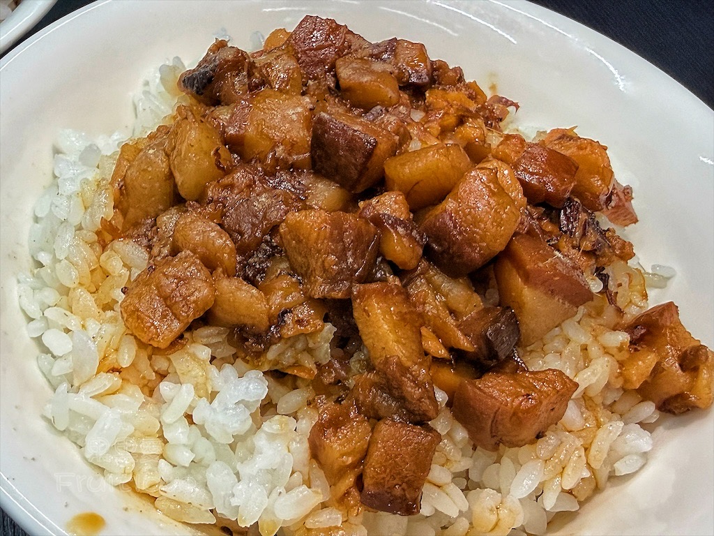 台中南區|YaLo鴨囉:第三市場銷魂鴨燥飯!鴨肉飯、鴨肉盤必吃推薦,在地人也愛的小吃 @果果愛Fruitlove 台中南區|YaLo鴨囉:第三市場銷魂鴨燥飯!鴨肉飯、鴨肉盤必吃推薦,在地人也愛的小吃 @果果愛Fruitlove