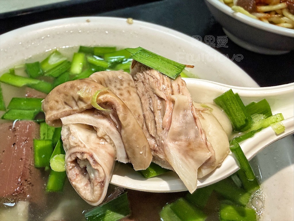 台中豐原｜康康豬豬血湯：在地人必吃超人氣早午餐，豬血湯滑嫩彈牙，炒麵搭配蔥辣醬超對味 @果果愛Fruitlove