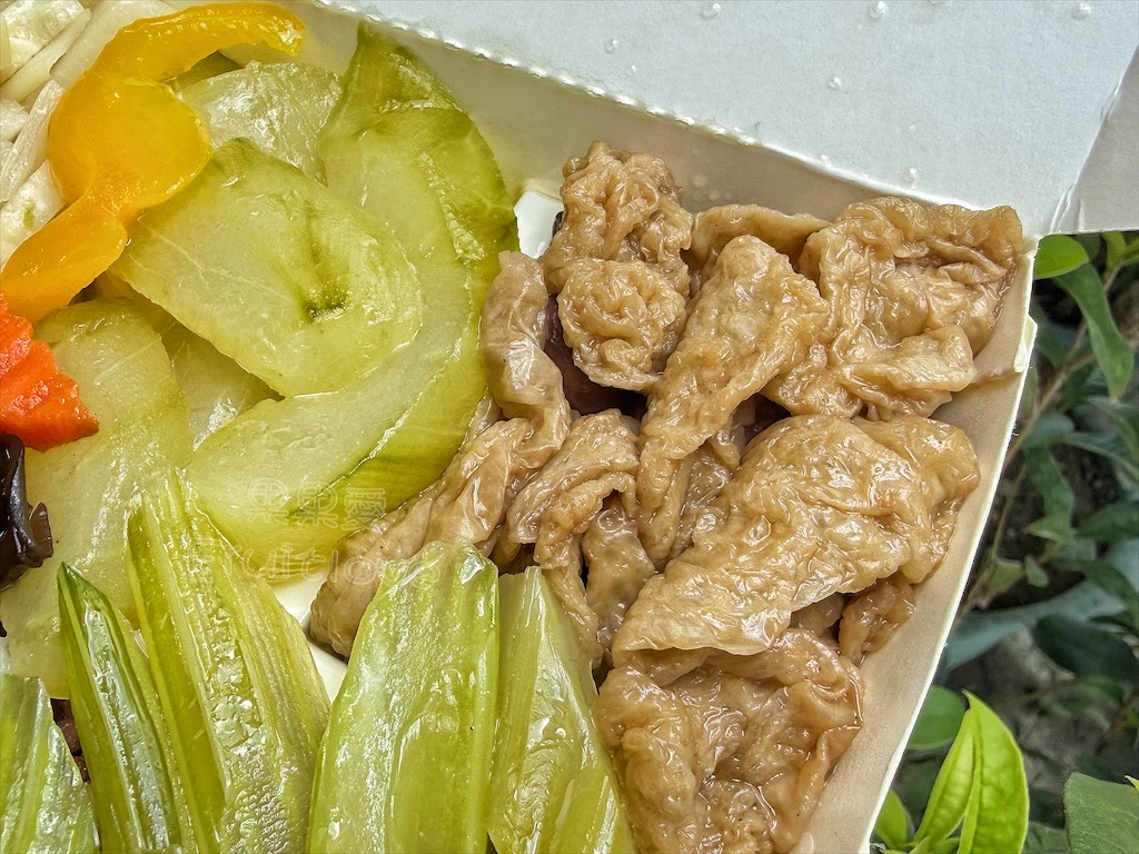 台中大里早午餐|菩提素食便當:不起眼卻人潮絡繹不絕的素食便當店推薦,親切服務、豐富菜色、份量足 @果果愛Fruitlove 台中大里早午餐|菩提素食便當:不起眼卻人潮絡繹不絕的素食便當店推薦,親切服務、豐富菜色、份量足 @果果愛Fruitlove