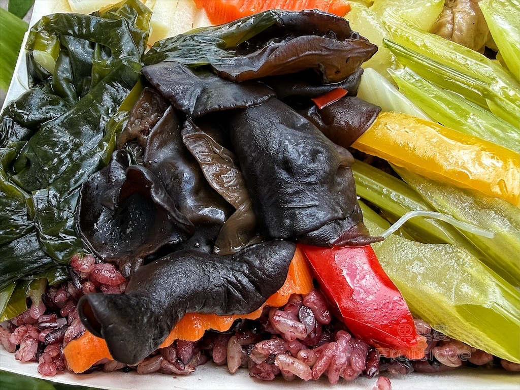 台中大里早午餐|菩提素食便當:不起眼卻人潮絡繹不絕的素食便當店推薦,親切服務、豐富菜色、份量足 @果果愛Fruitlove 台中大里早午餐|菩提素食便當:不起眼卻人潮絡繹不絕的素食便當店推薦,親切服務、豐富菜色、份量足 @果果愛Fruitlove