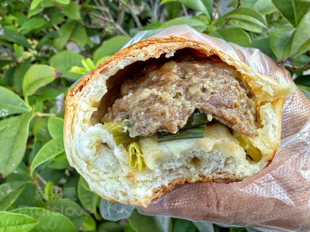 台中南屯|椒餅人低油胡椒餅:黎明新村每週只賣一天的胡椒餅!原味與孜然口味推薦 @果果愛Fruitlove 台中南屯|椒餅人低油胡椒餅:黎明新村每週只賣一天的胡椒餅!原味與孜然口味推薦 @果果愛Fruitlove