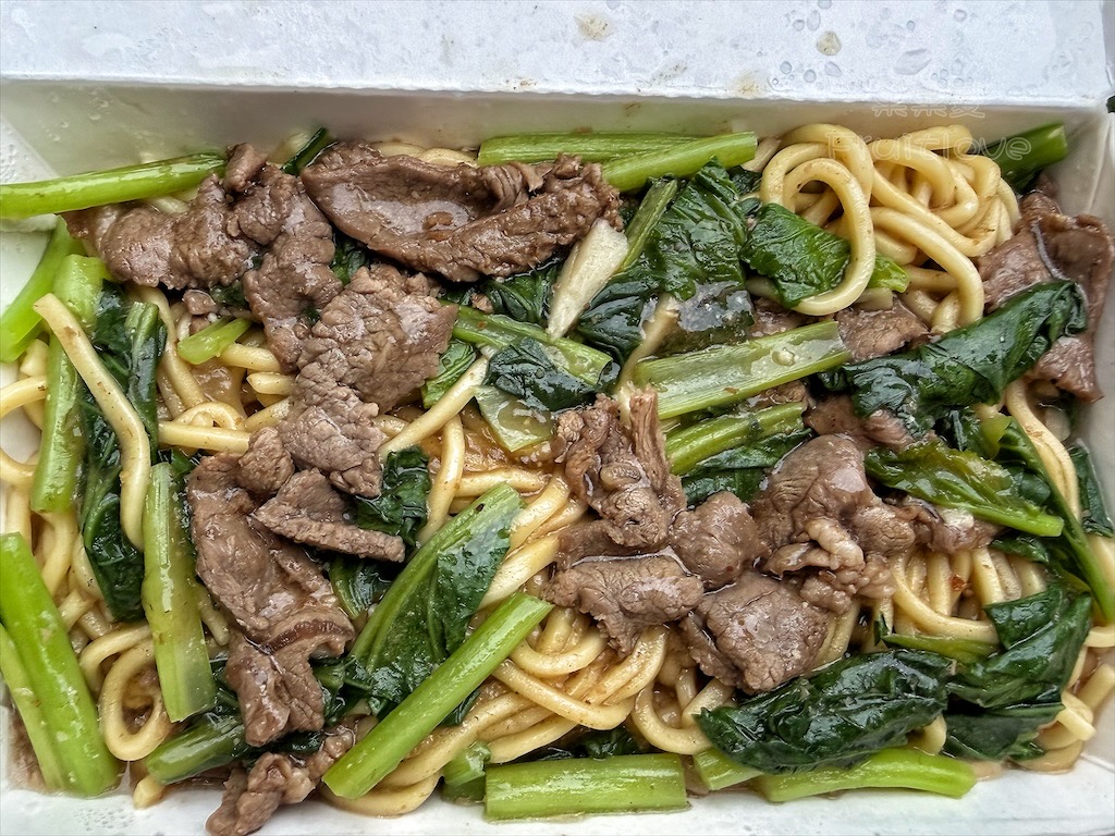 台中大里｜大里伯羊肉爐：在地經營超過20年的羊肉爐店，羊肉炒麵、羊肉燴飯推薦必吃 @果果愛Fruitlove